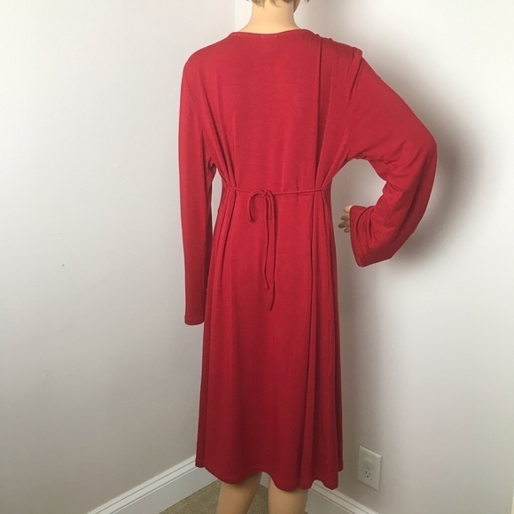 Motherhood Maternity Red Dress – XL with Knot Front & Tie Back - Picture 5 of 10